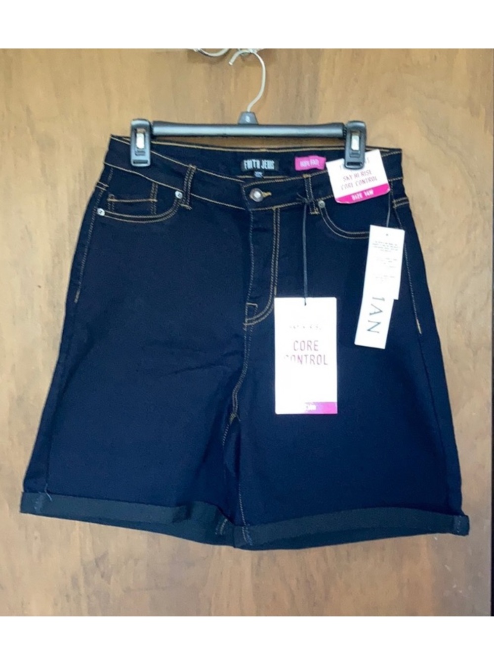 Faith Jeans short sky hi rise core control cuffed jean short 14W